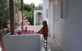 Eleni'S Studios Ornos