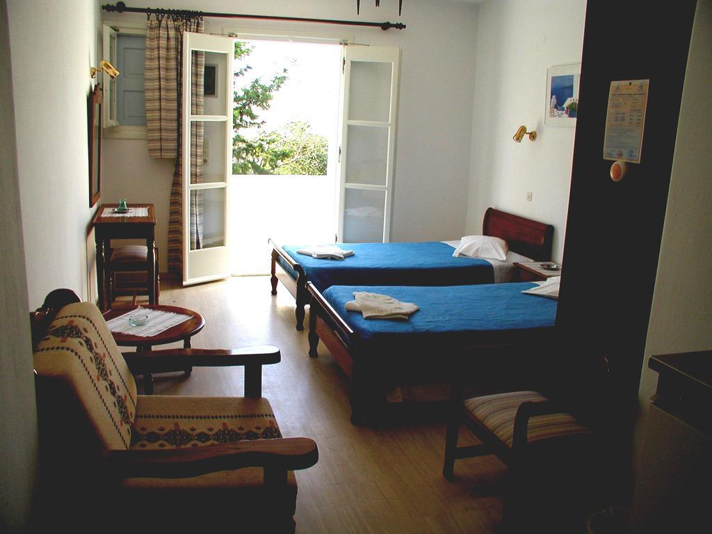 Eleni'S Studios Ornos Chambre photo